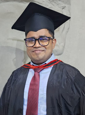 Dr. Manos Majumder